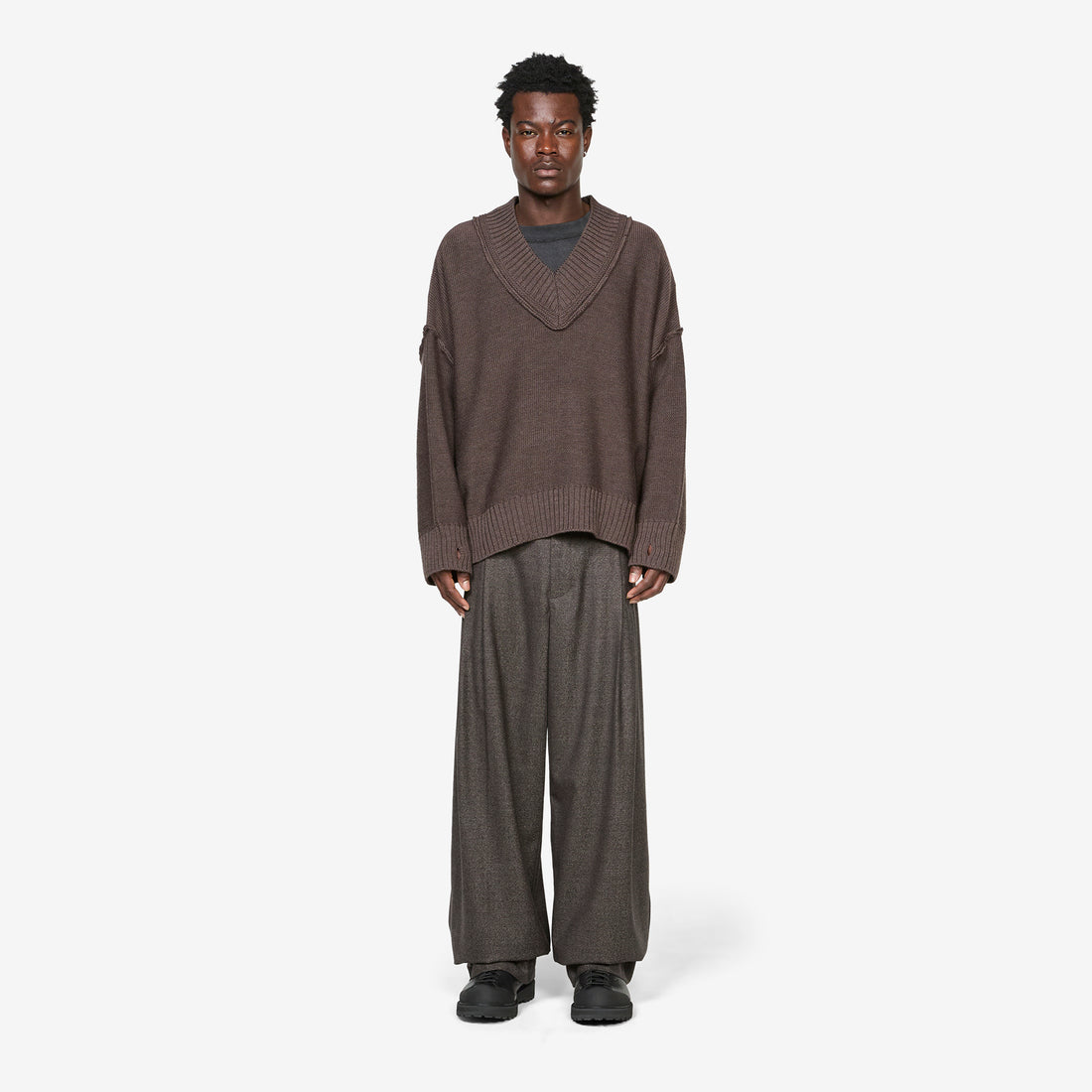 Daria V-Neck Jumper Graphite Jumpers