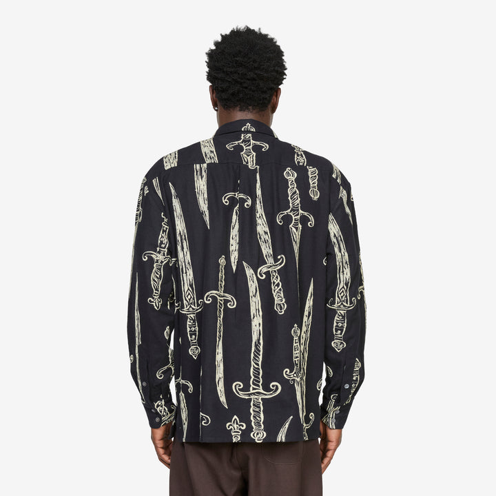 Derbin Shirt Black Swords