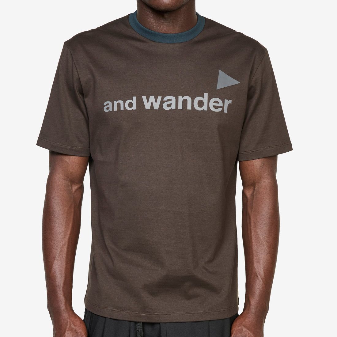 and wander Ref T-Shirt (M) D.Khaki Tees