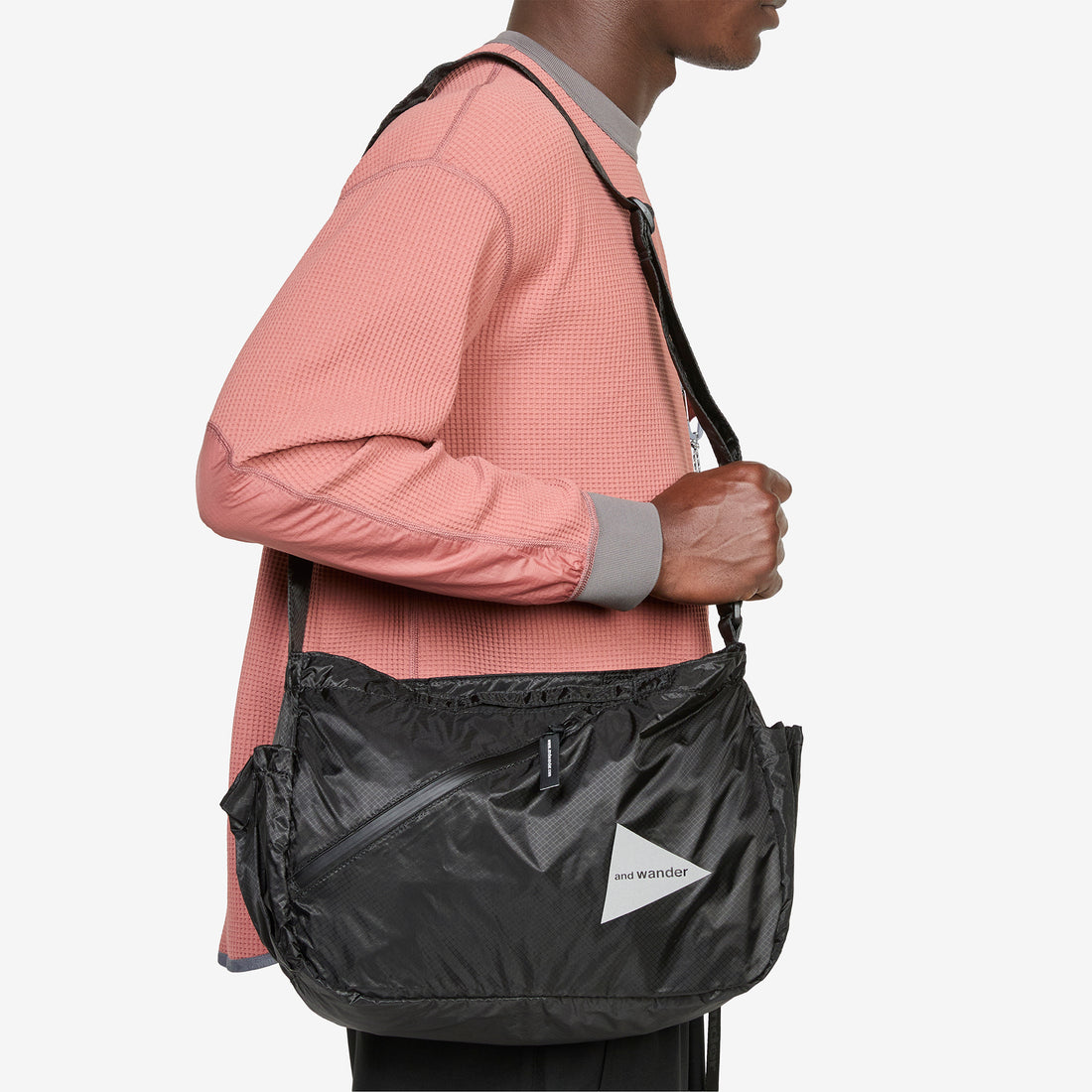 Sil Shoulder Bag Black Bags
