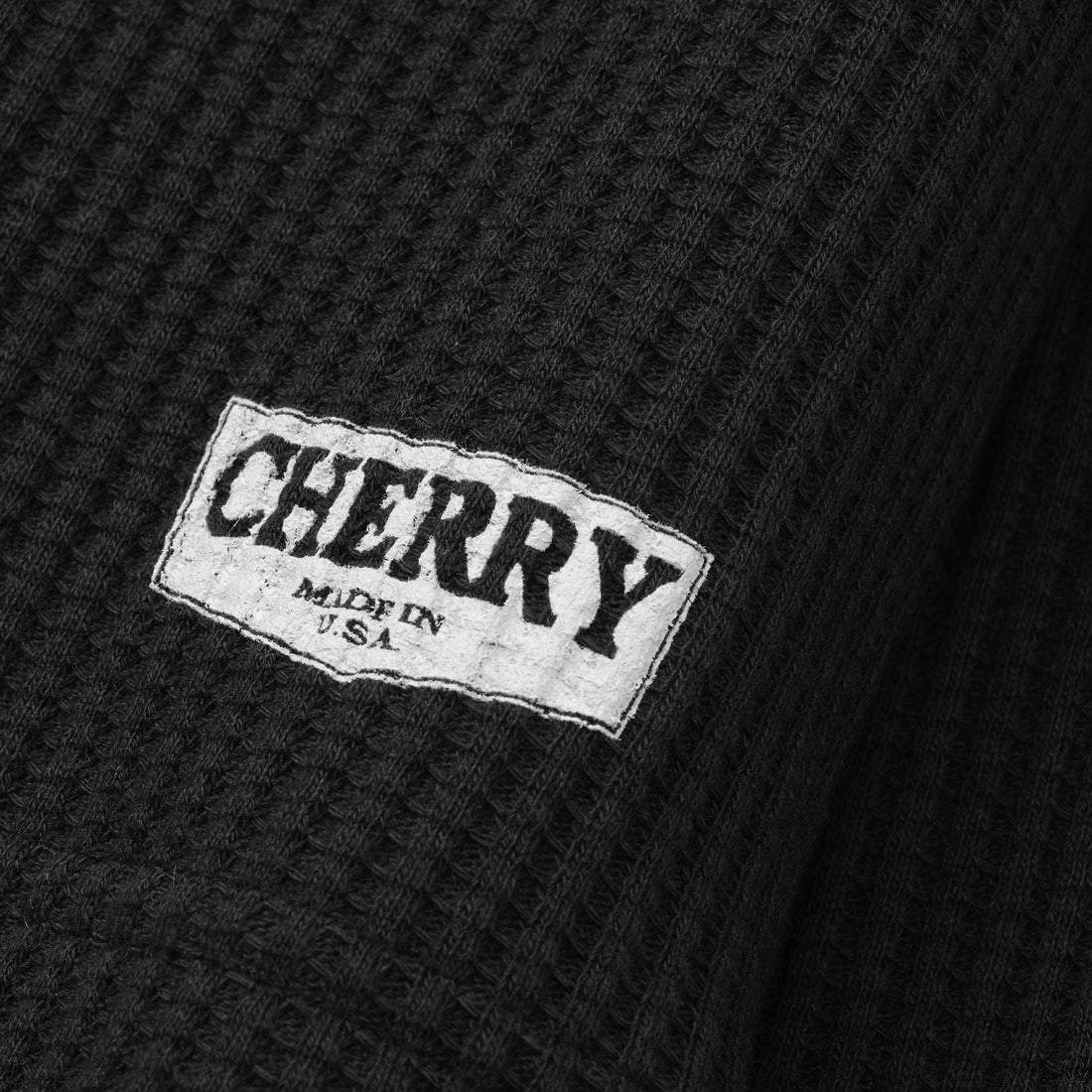 Chevron Logo Longsleeve Thermal Black Tees