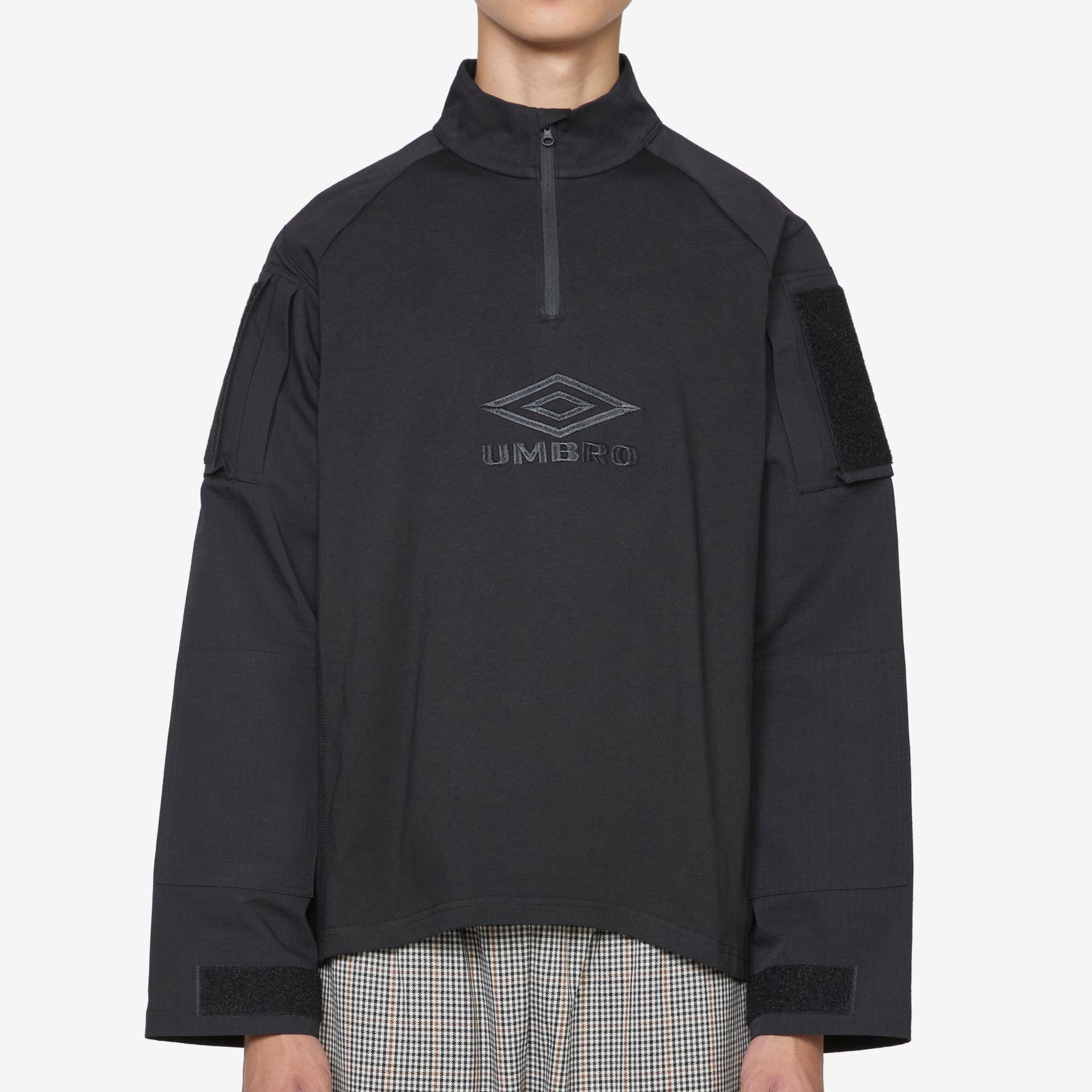 Tactical Half Zip Black – Above The Clouds