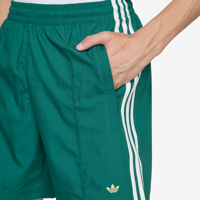 Premium Shorts Collegiate Green Shorts