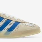 Gazelle Indoor Off White | Focus Blue | Warm Vanilla