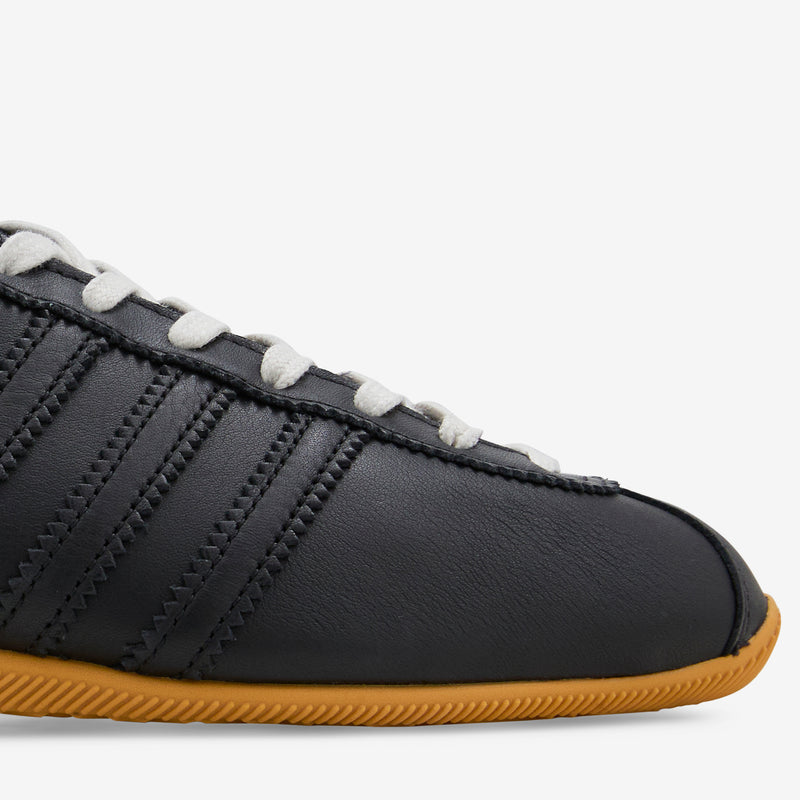 Japan Core Black | Core Black | Supplier Colour Footwear