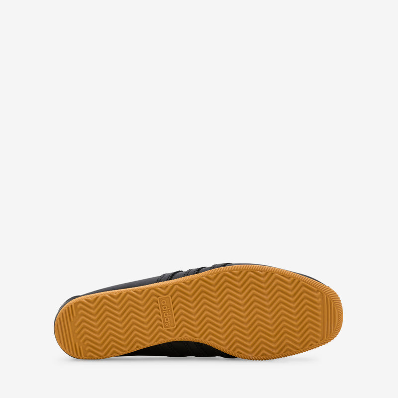 Japan Core Black | Core Black | Supplier Colour Footwear