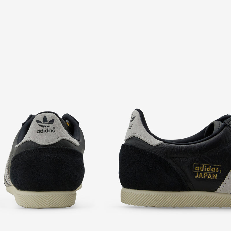 Women's Japan Core Black | Cloud White | Gold Metallic Footwear