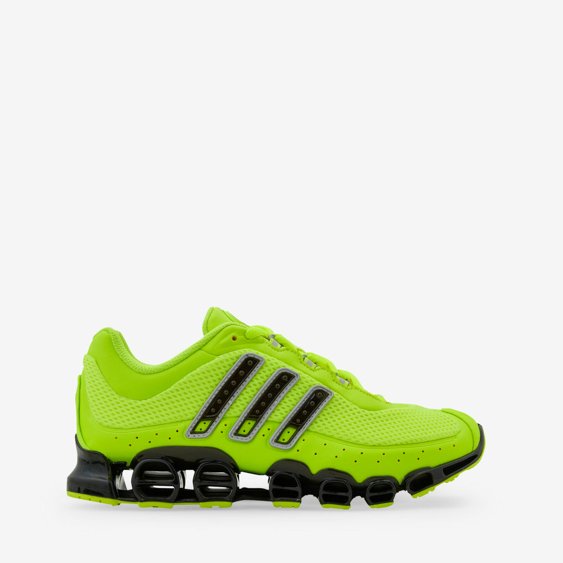 Megaride Solar Yellow | Core Black | Matte Silver Footwear