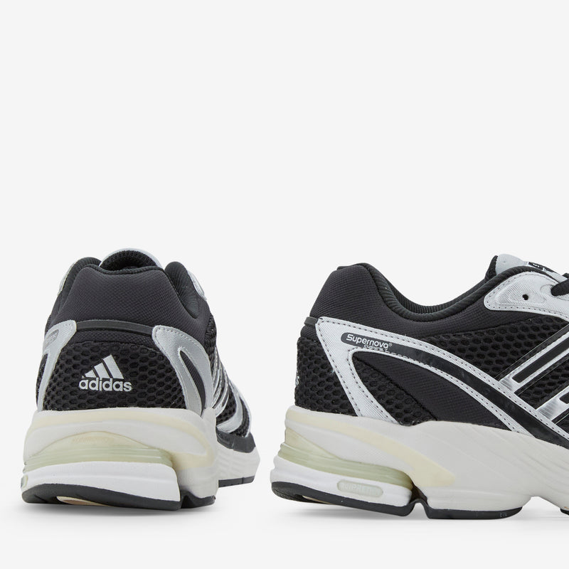 Supernova Cushion 7 Core Black | Silver Metallic | Crystal White Footwear
