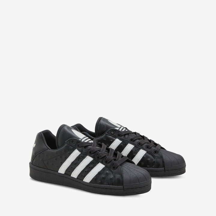 Ultrastar Made in Germany Core Black | Core White | Utility Black Front