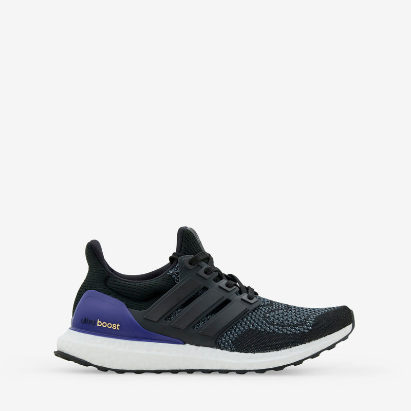 UltraBoost Core Black | Core Black | Gold Metallic Footwear