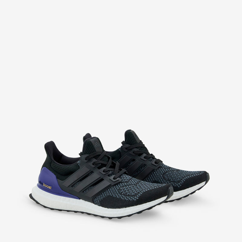 UltraBoost Core Black | Core Black | Gold Metallic Footwear