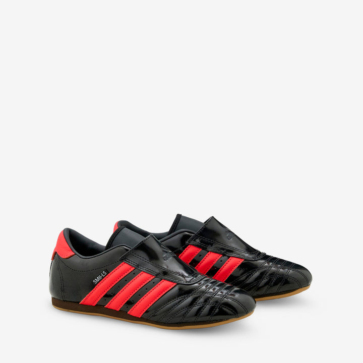 Women's Taekwondo Core Black | Solar Red | Gum Front