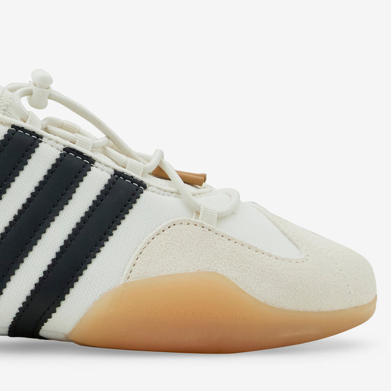 Bad Bunny x Ballerina Off White | Core Black | Gum Footwear