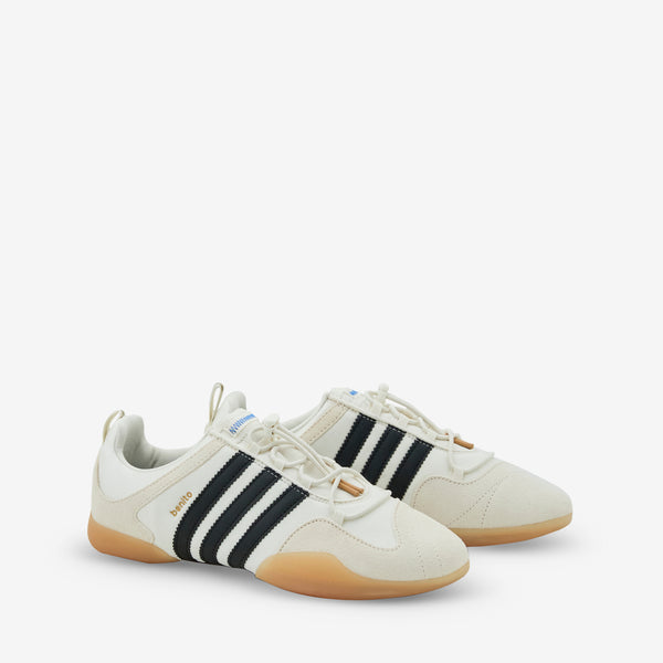 Bad Bunny x Ballerina Off White | Core Black | Gum Footwear