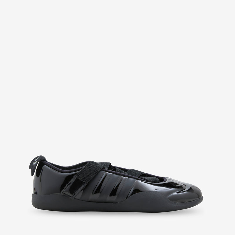 CLOT x Women's Caroline Hú Taekwondo Core Black | Carbon | Carbon Metallic Footwear