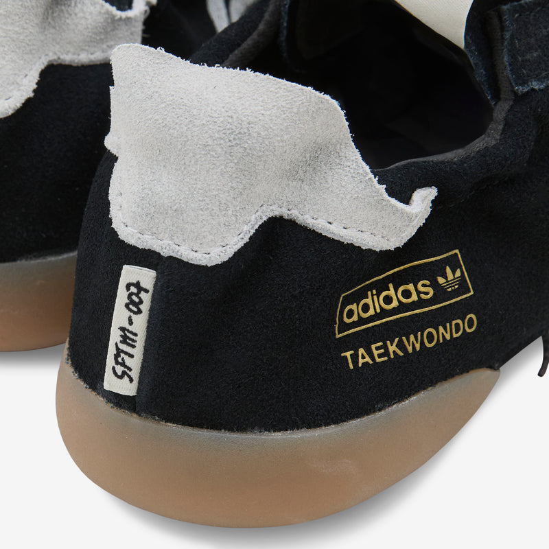 Song for the Mute x Women's Taekwondo Mei Black Footwear