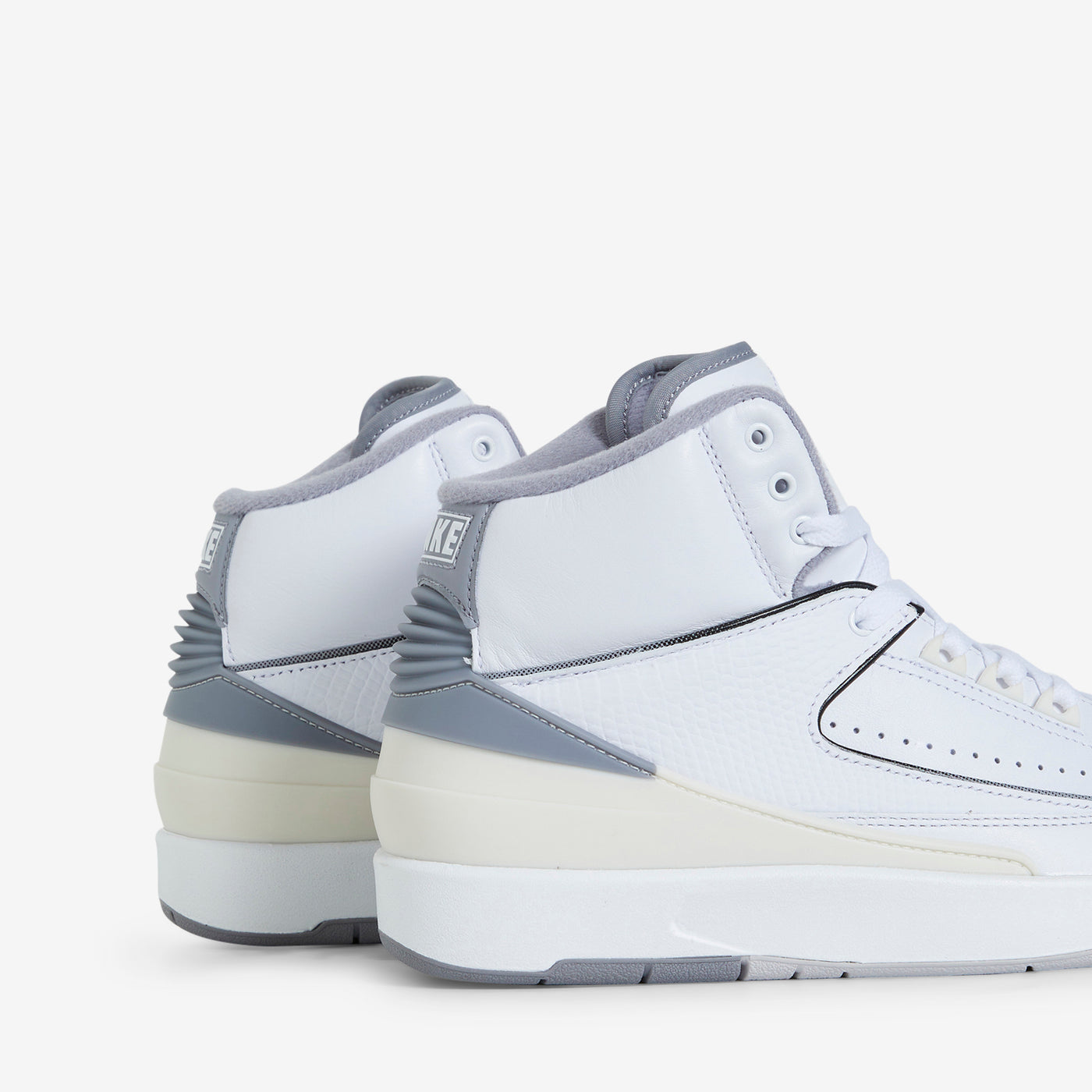Air Jordan 2 Retro White Cement Grey Sail Black Above The Clouds