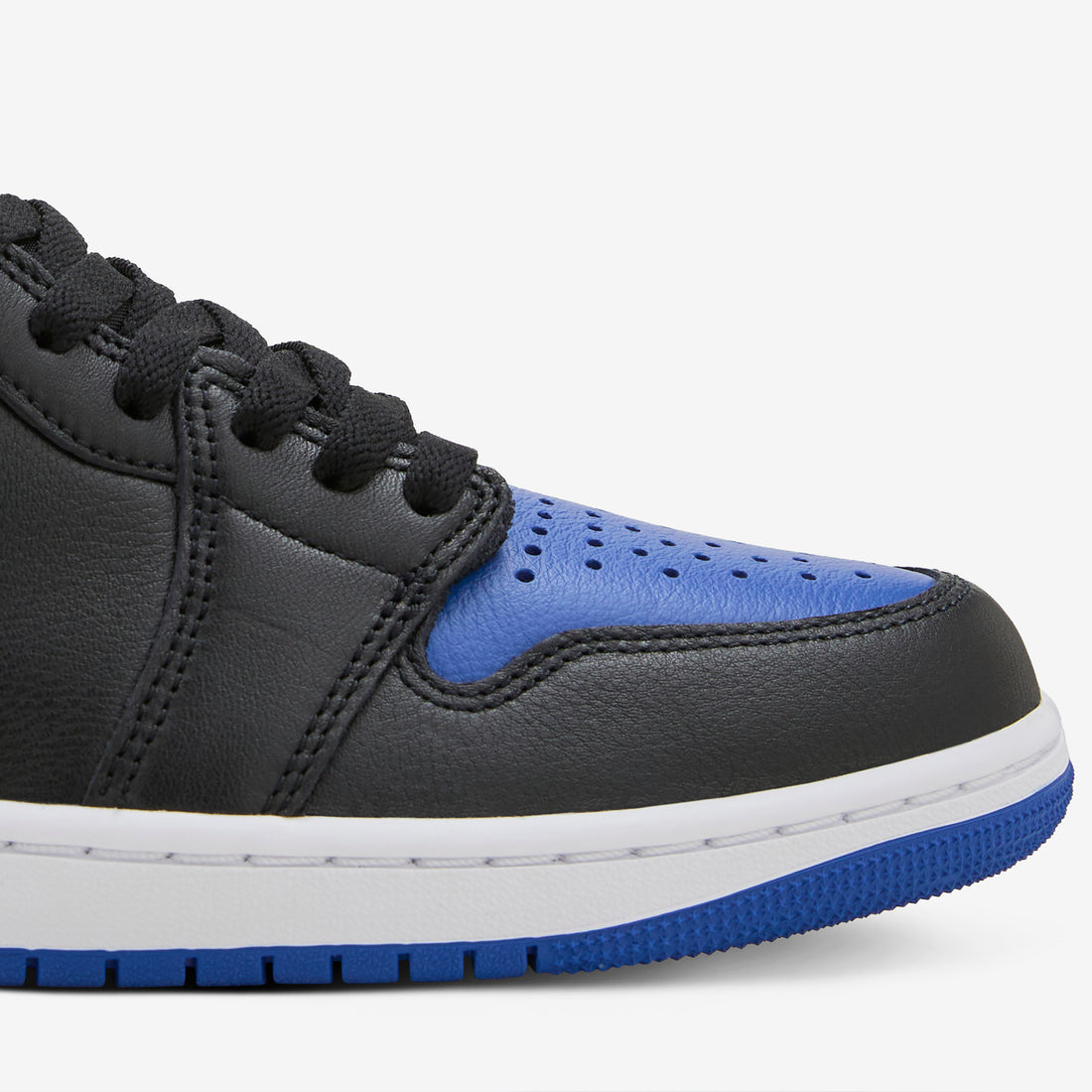 Grade School Air Jordan 1 Retro High OG 'Royal' Black | Game Royal | White Footwear