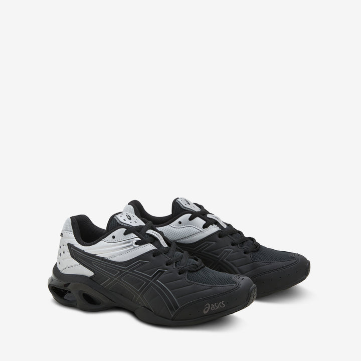 Gel-Kinetic FR Black | Pure Silver Front