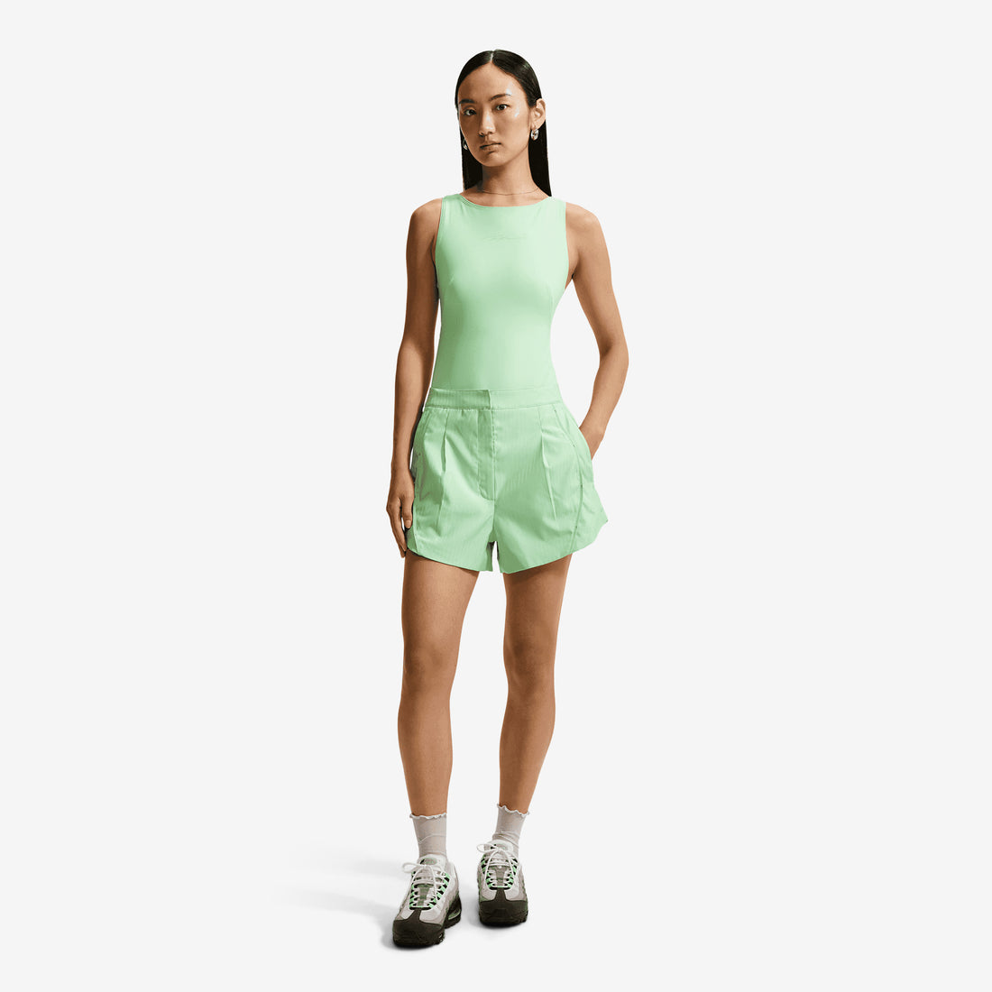 Women's Energy Woven Shorts Cucumber Calm Shorts