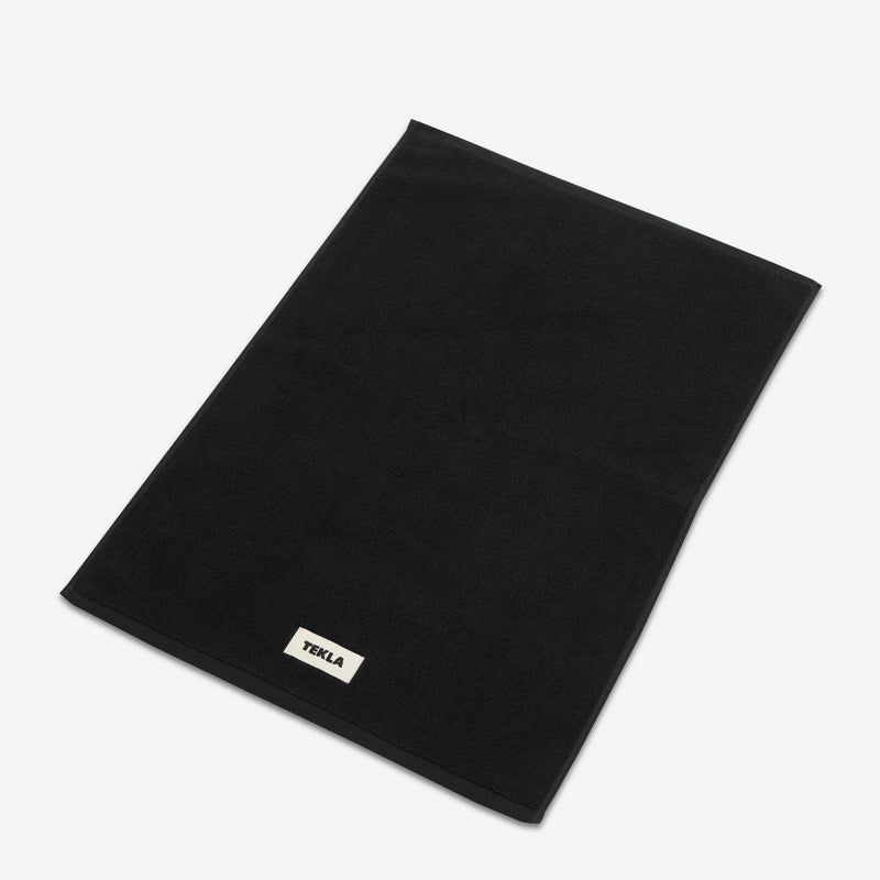 Bath Mat Solid Black Lifestyle