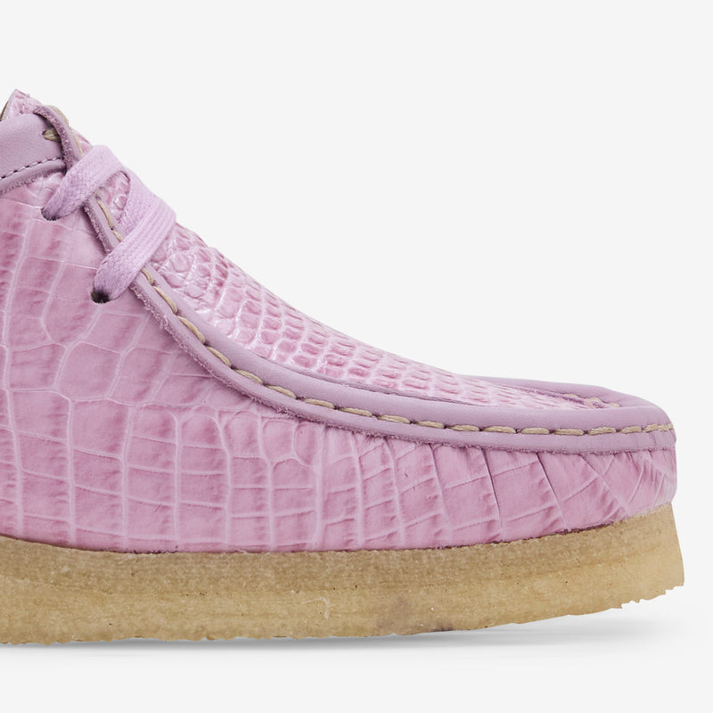 Women's Wallabee Mauve Croc Footwear