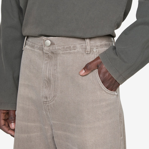 Straight Cut Rivet Jeans Washed Brown Pants
