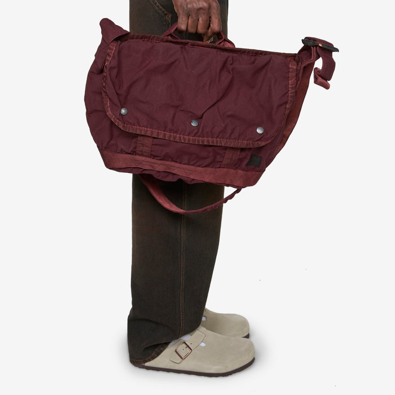 Crag Messenger Bag Burgundy (M) Bags