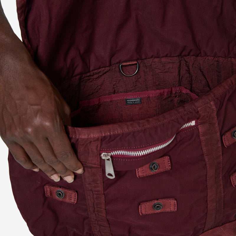 Crag Messenger Bag Burgundy (M) Bags