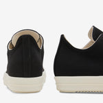 Low Sneaks 8oz Deep Black Denim Black | Milk | Milk