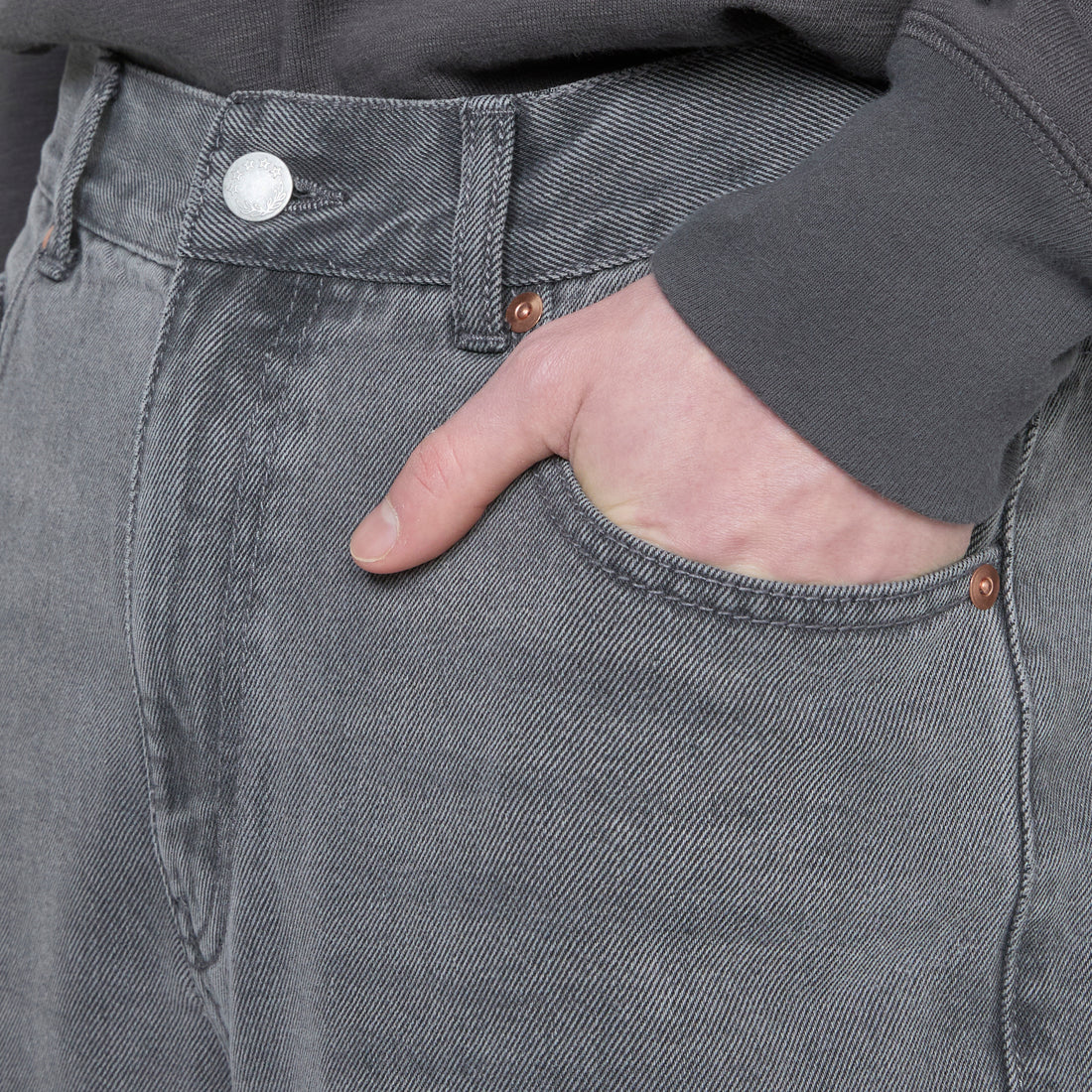 Pin Tuck Loose Fit Denim Pants Washed Grey Pants