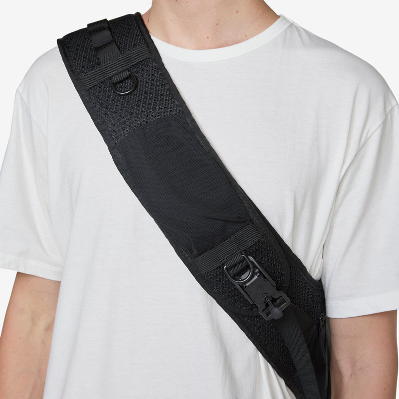 Latitude Sling Pack Blackout Bags