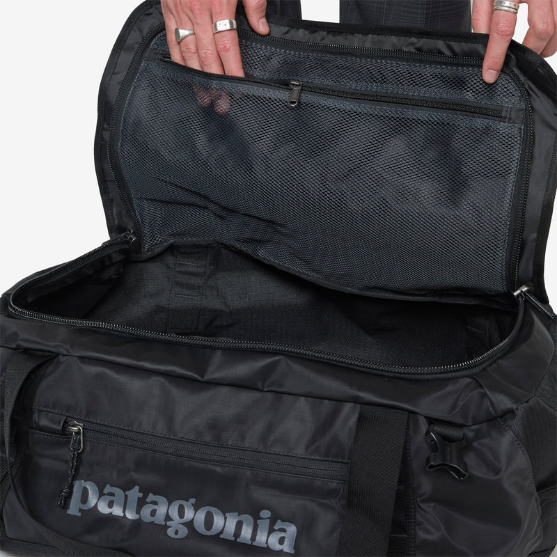 Black Hole Duffle 40L Black Bags