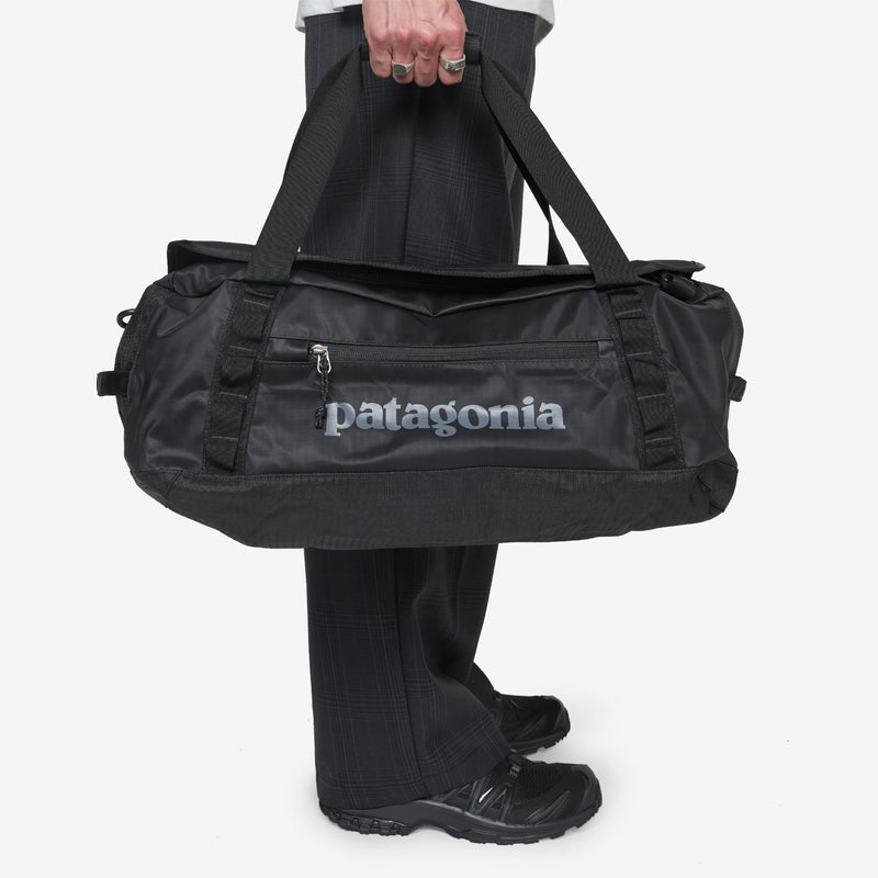 Black Hole Duffle 40L Black Bags