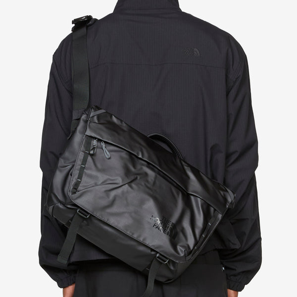 Base Camp Voyager Messenger Bag TNF Black | Asphalt Grey Bags