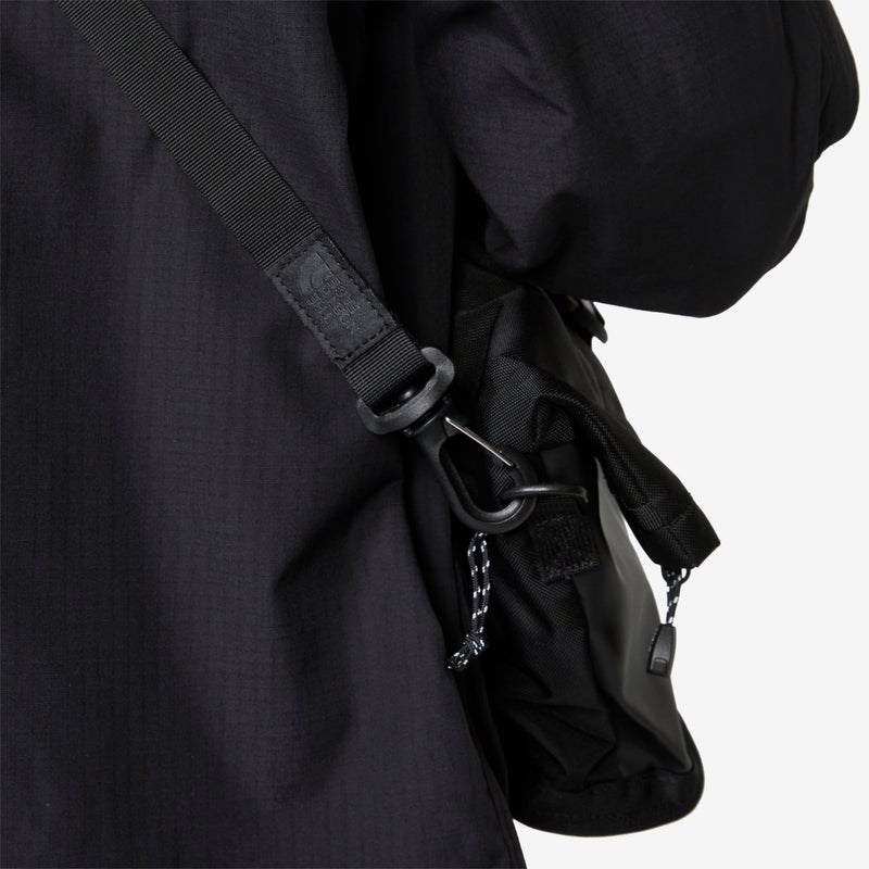 Base Camp Shoulder Bag TNF Black | Asphalt Grey | Smoked Pearl Bags