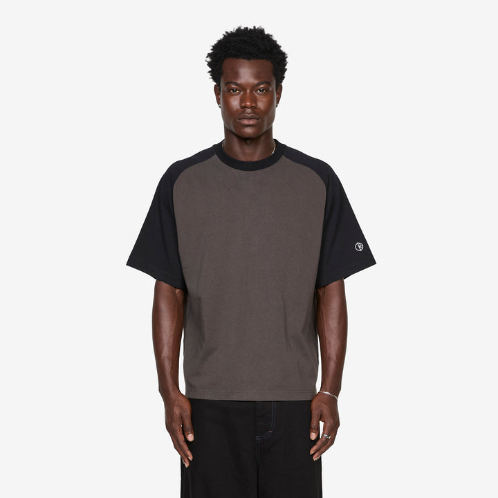 Doe T-Shirt Dirty Black | Black Front