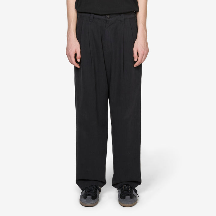 Pleated Trousers Washed Black Front