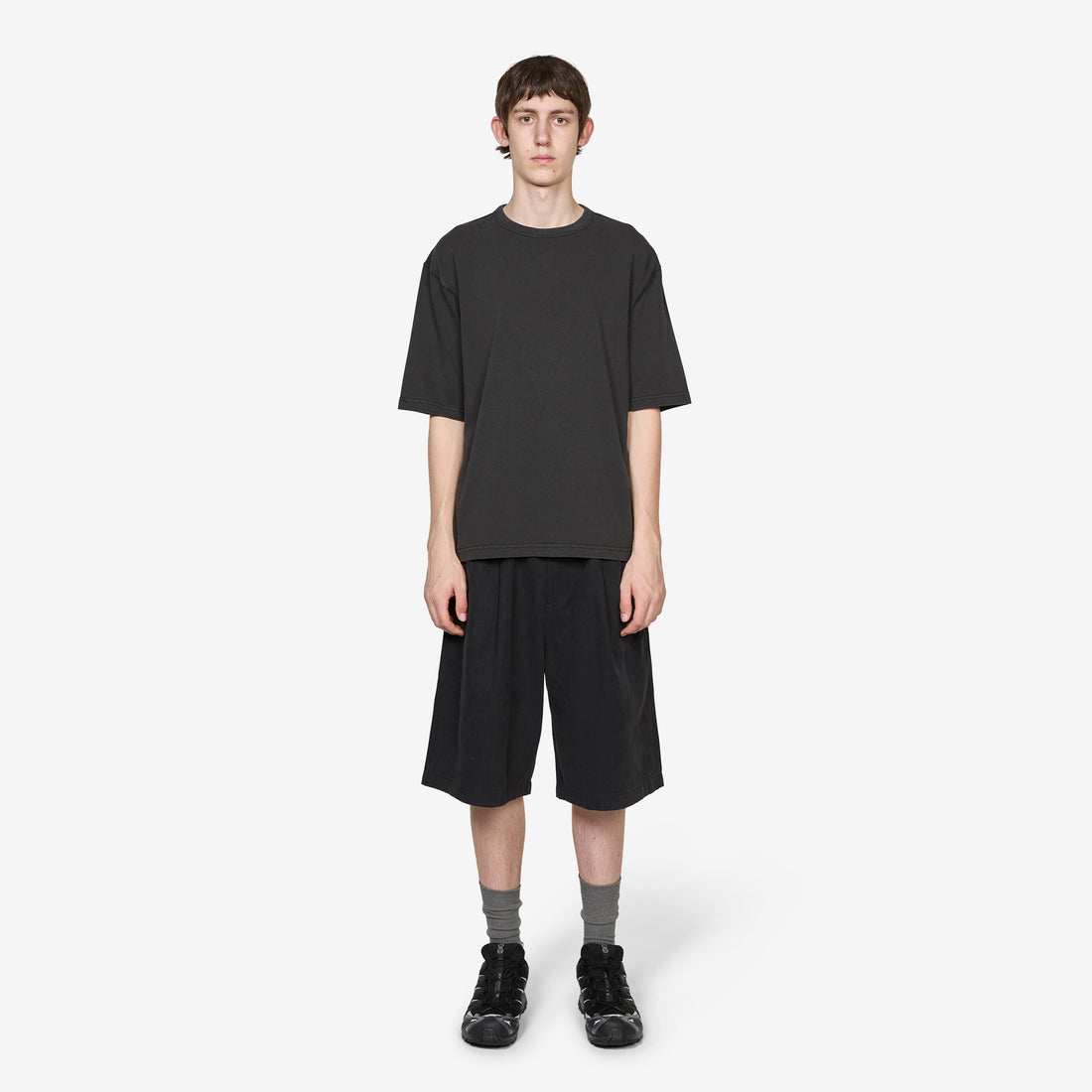Pleated Shorts Washed Black Shorts