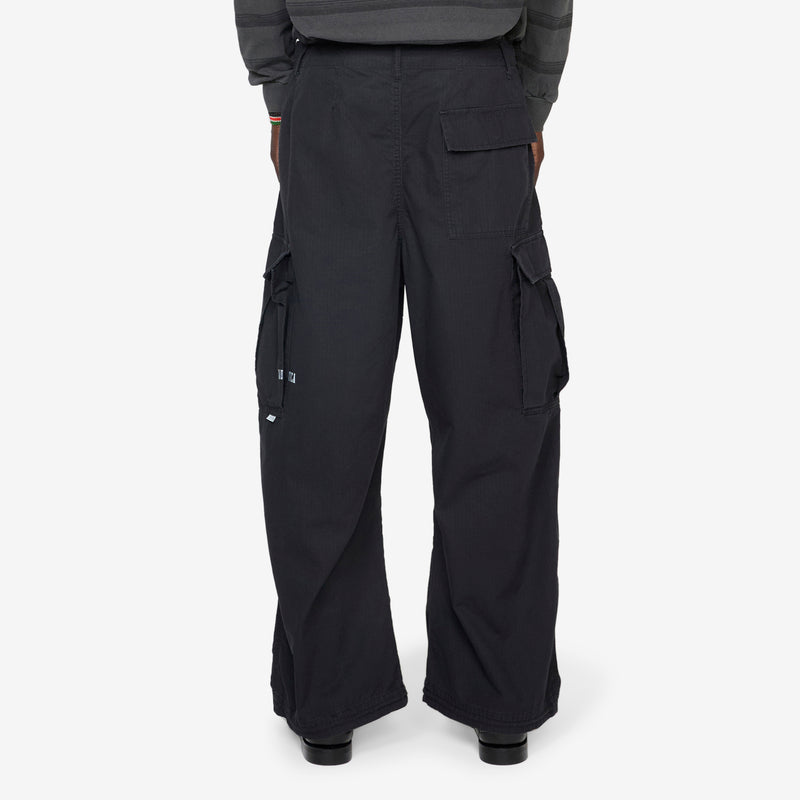 Super Wide Curve Cargo Pants Black Pants