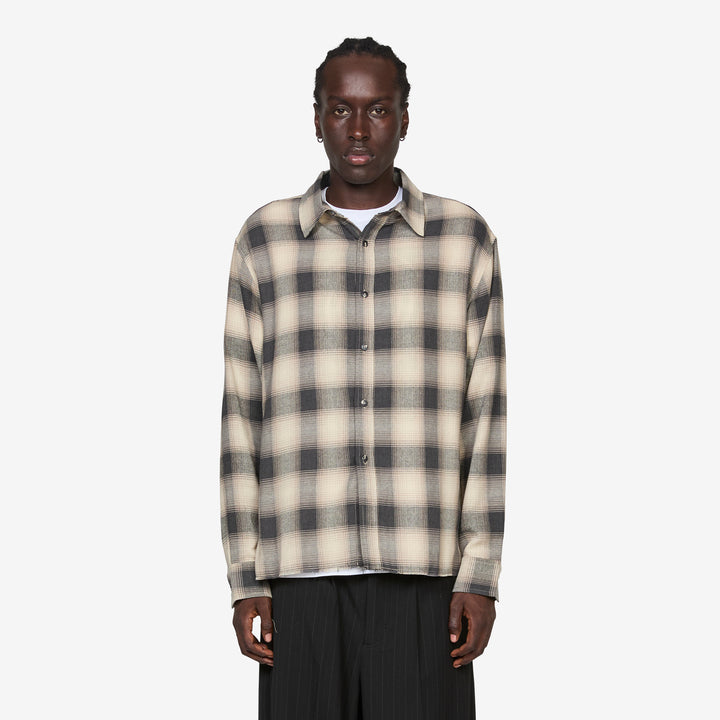 Hold Longsleeve Shirt Cream | Navy Plaid Front