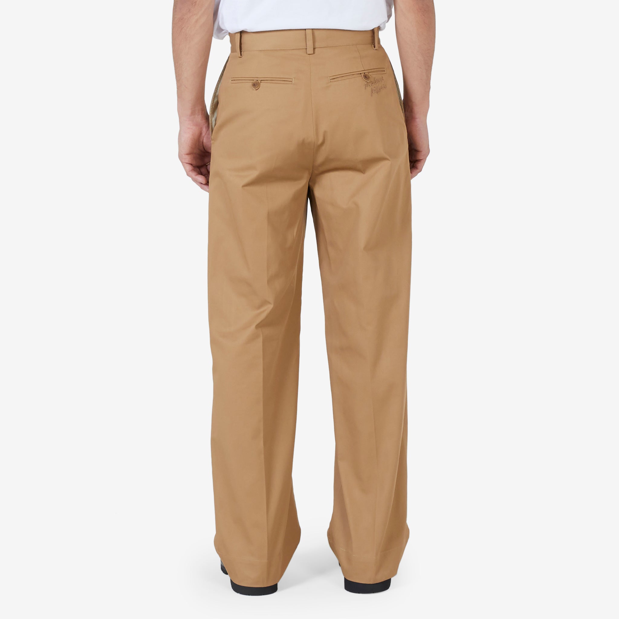 【成約済】Chino Trousers Wide（beige／32） Wide Leg Chino Pant in Cotton Gabardine with Logo Beige – Above