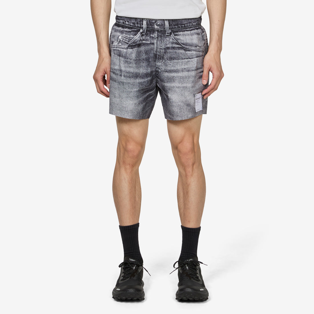 AmbientWarp™ 5" Unlined Shorts Black Denim Shorts