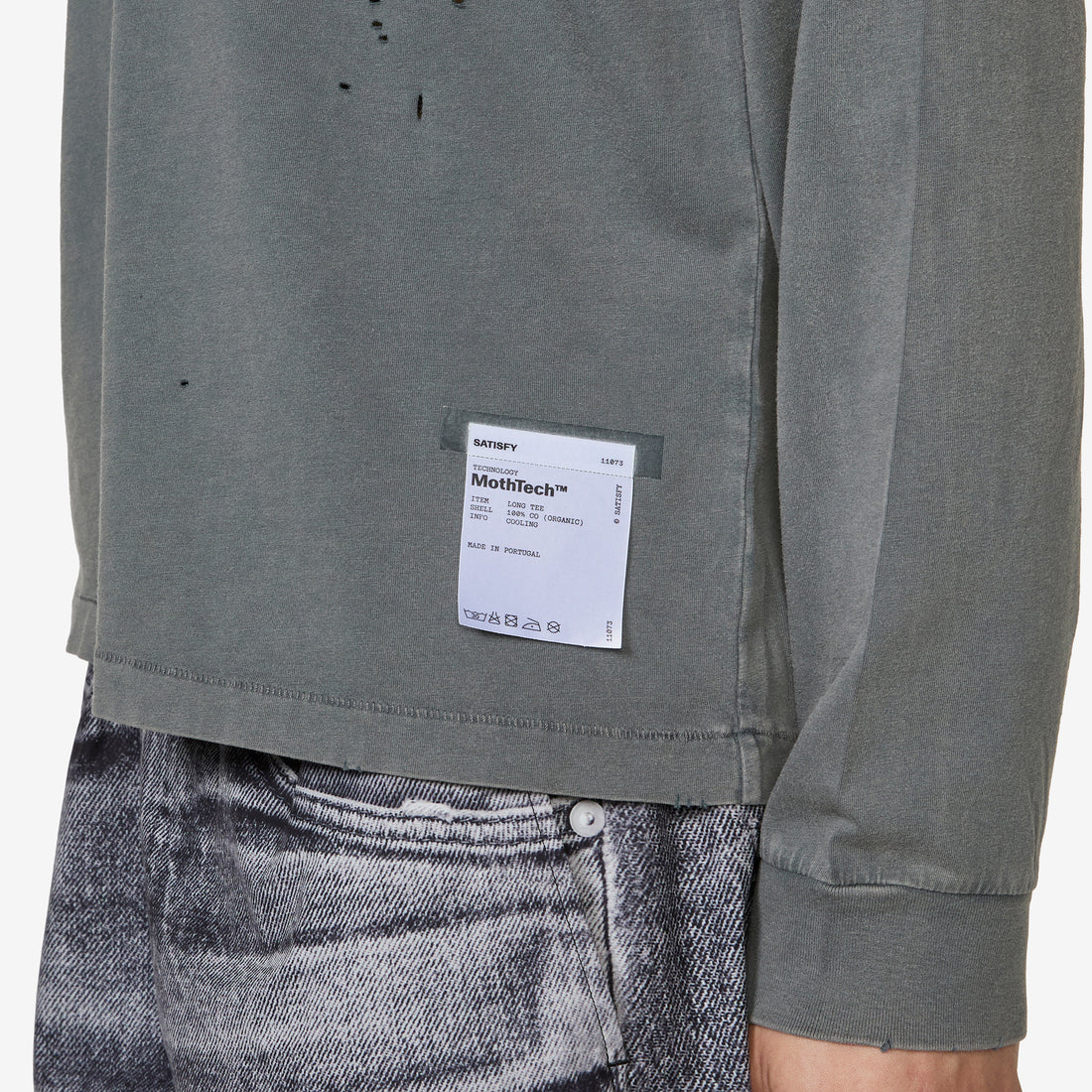 MothTech™ Long T-Shirt Faded Black Tees