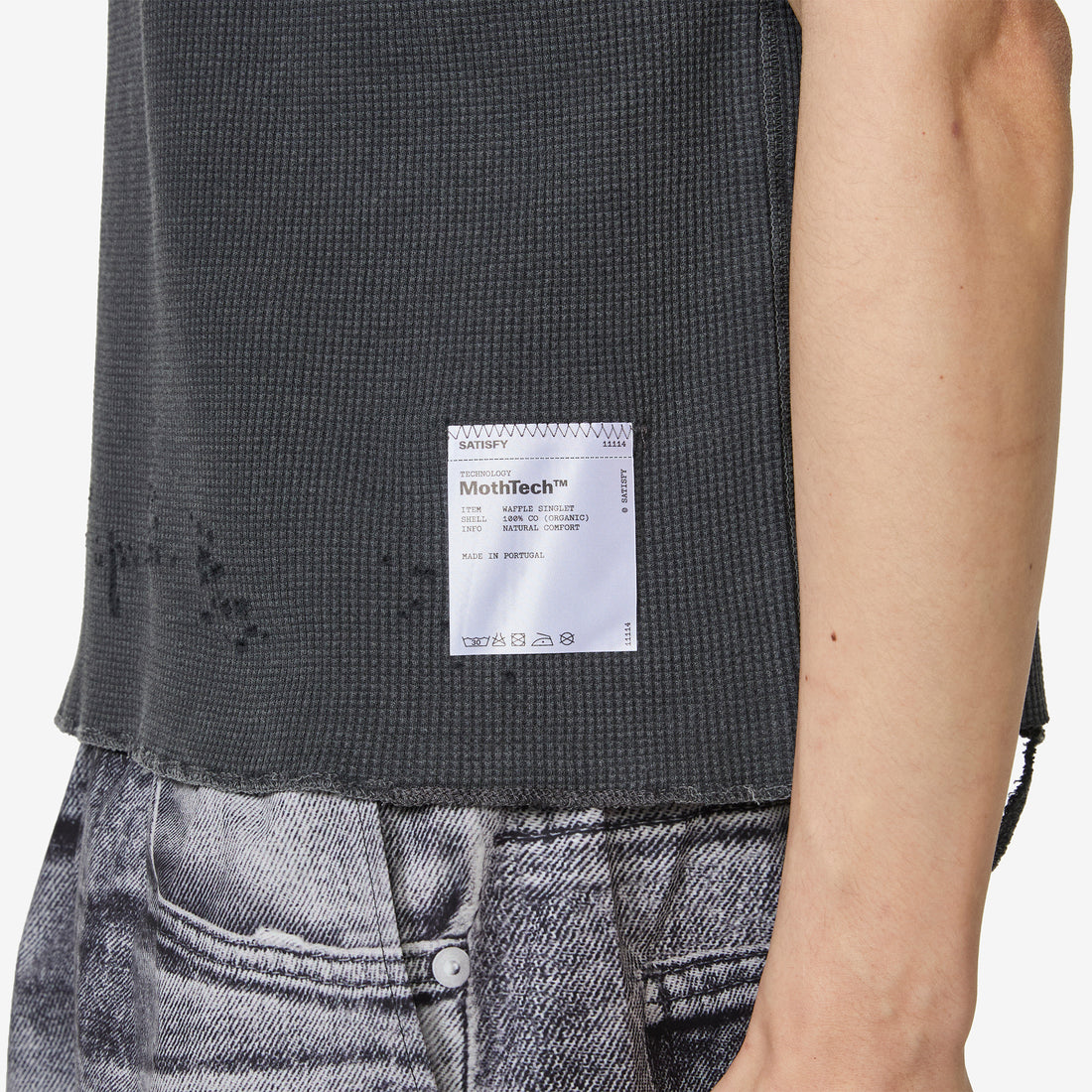 MothTech™ Waffle Singlet Aged Black Tees
