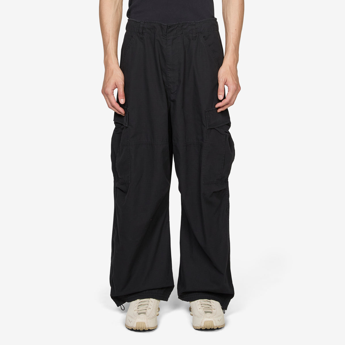 Super Wide Curve Cargo Pants Black – Above The Clouds | カーゴ 