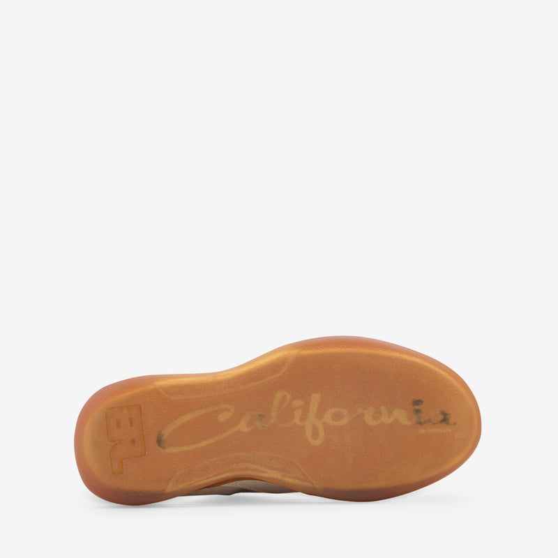 Camino Low Skate Mule Dirty White Footwear