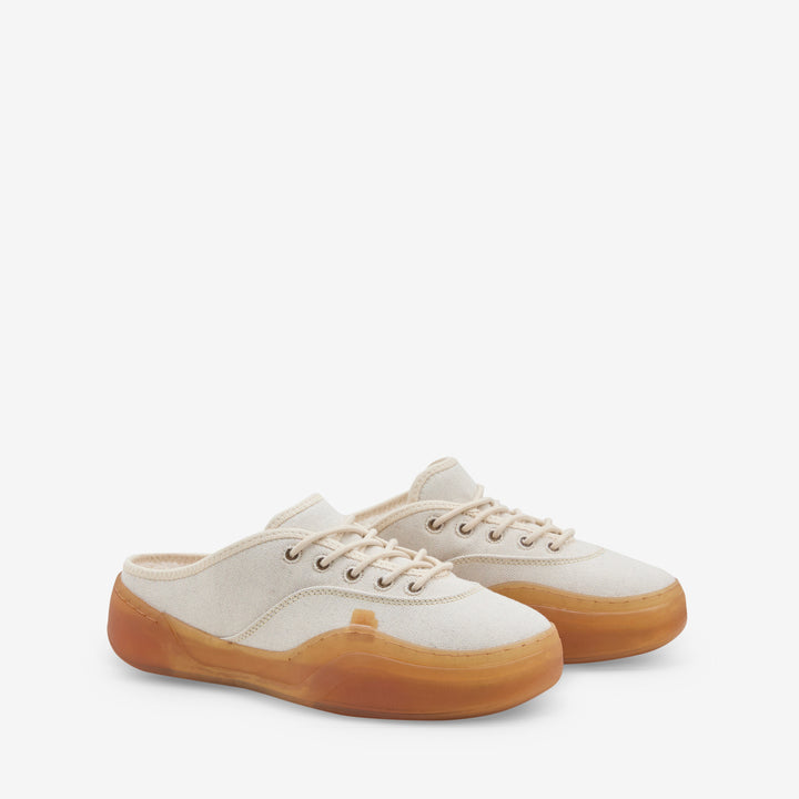 Camino Low Skate Mule Dirty White Front