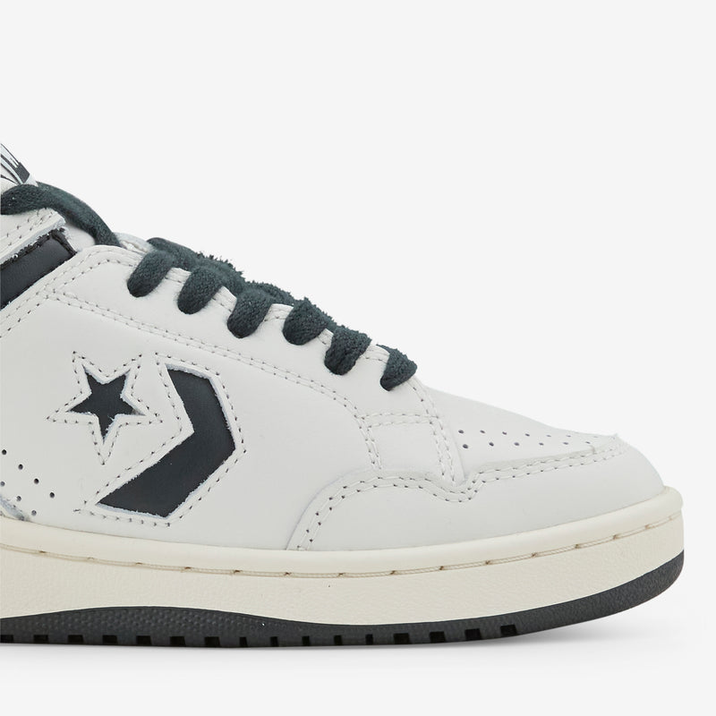 Weapon Old Money Vintage White | Black Footwear